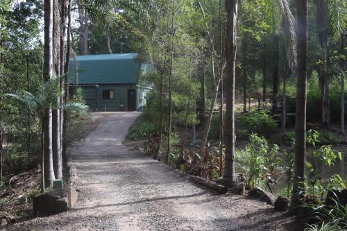LAKE VIEW CHALET Australia Zoo close by