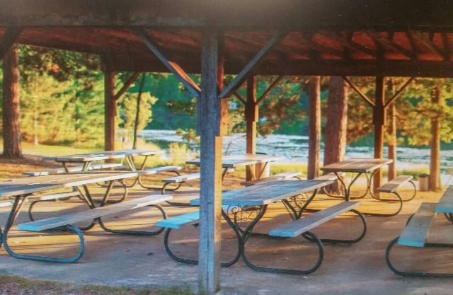 Cabaña tranquila con un entorno tipo parque en el lago Springwood