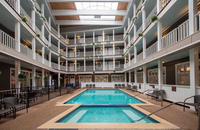 Lake View Hotel