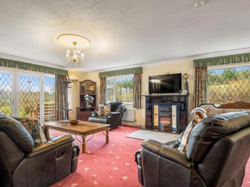 Lake View House