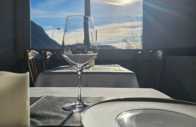 LAKE VIEW - LAKE VIEW LUGANO Cozy, intimate, pets allowed
