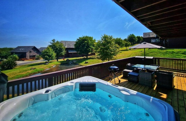 Lake View Lodge