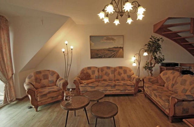 Retiro moderno con vista al lago