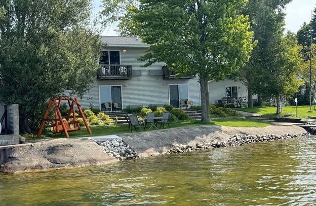 Lake View Motel & Gift Shop - Non-lakeview Double
