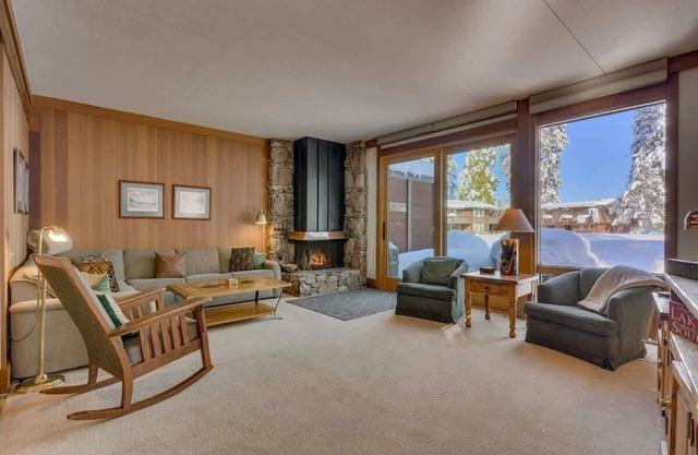 Lake View|Pool|Pier|Bouys|Pickleball|Walk to town