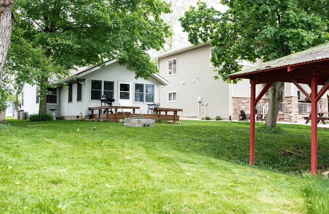 Lake Wawasee Cottage