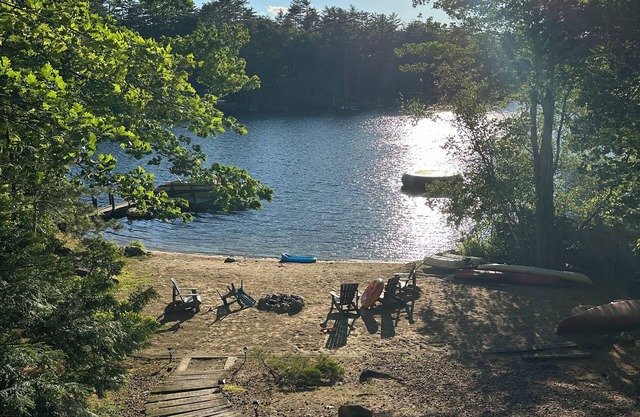 paseo del lago Winnipesaukee, con playa privada, muelle en Moultonborough
