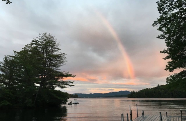 Lago winnipesaukee frente al agua cómoda casa durante todo el año