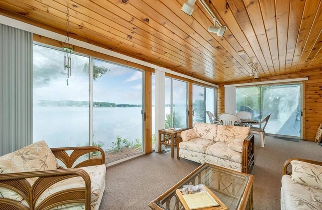 Lake Winnisquam Docktails and Dreams