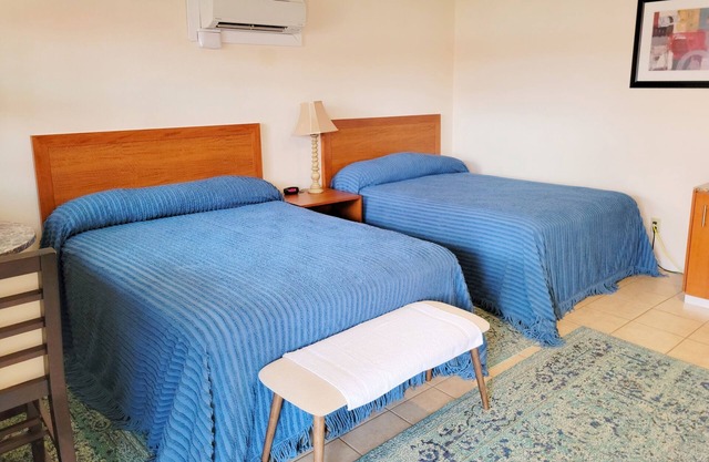 Lake Winnsboro Secret Hideaway - Room #3
