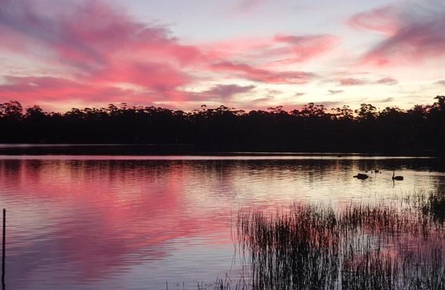 Lake Yalleena Nature Retreat