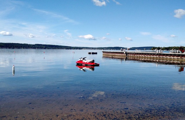 A orillas del lago 2BR Condo en el lago Charlevoix