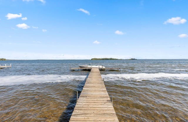 Lakefront 2BR Townhome with Beach & Dock Access