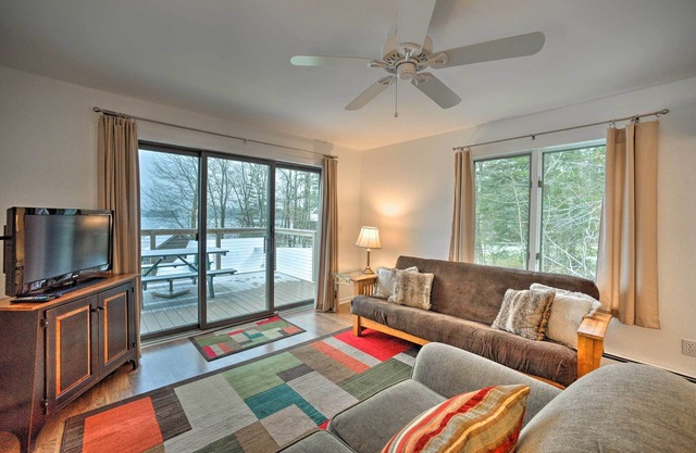 Lakefront Adirondacks Home: Fish, Hike, Ski!