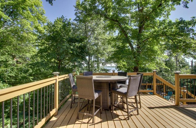 Lakefront Brainerd Cabin with Fireplace!