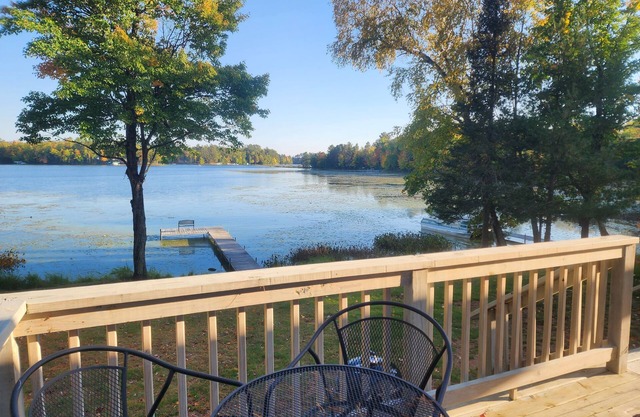 Lakefront Cabin on Snowmobile/UTV Trails