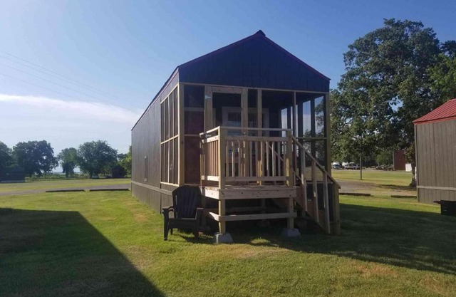 Lakefront Cabin - South of the Border - 13