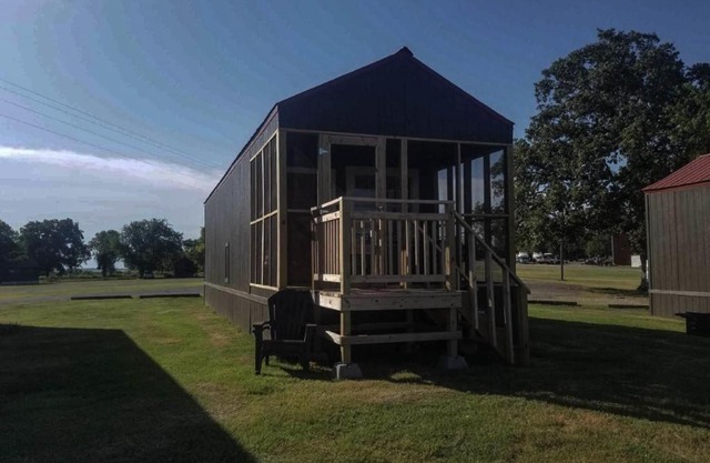 Lakefront Cabin - Texoma Breeze - 12