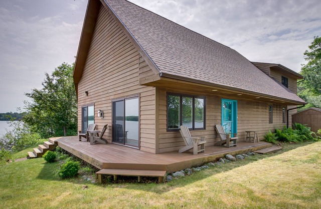 Lakefront Cabin w/ Stunning Views & Fishing Dock!