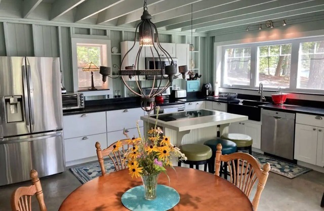 Lakefront camp featuring a small lodge and 3 cabins - Sleeps up to 20 guests.