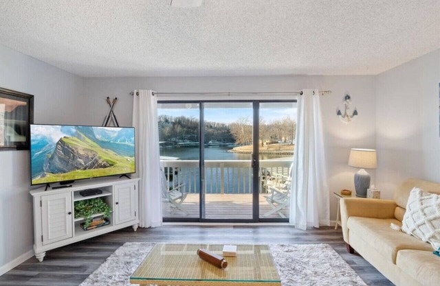 Lakefront Condo in the HEART of Osage Beach - MM26