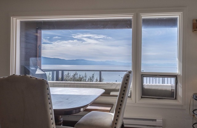 Condominio frente al lago con acceso al lago! ¡Vistas espectaculares! Apto para toda la familia