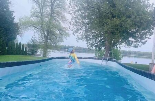 Lakefront Cottage w/ Hot Tub, 30 Guests 8000 sq ft