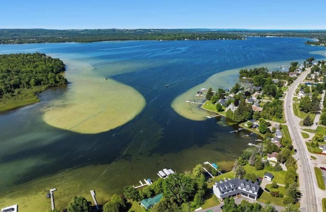 New - Cottage on Crooked Lake with 86ft of frontage Located Near It All