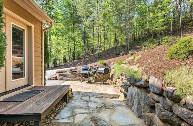 Lakefront Cottage on Lake Adger