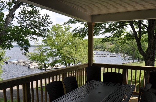 Casa frente al lago de vacaciones en el lago Wallenpaupack