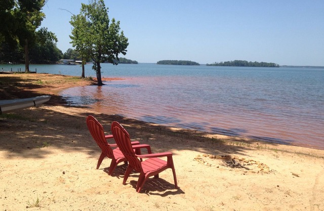 ¡30 minutos para Clemson! Gran porche frente al lago con hermosa vista. Kayaks Piscina.