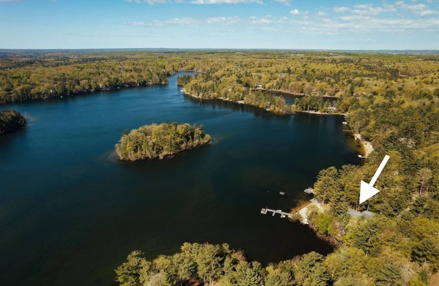 Lakefront Family Beach Escape-Pontoon/SUP Rentals!