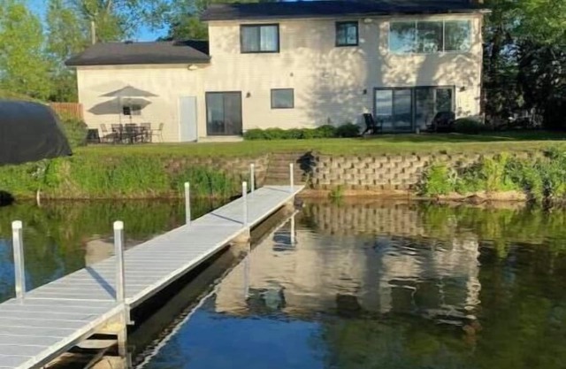 Lakefront Getaway
