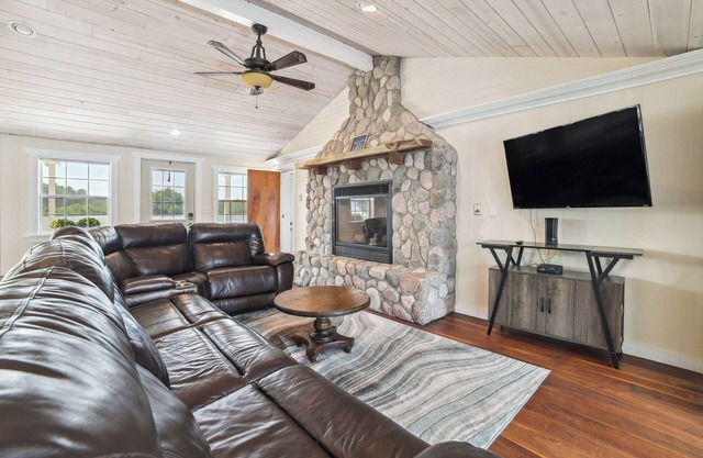 Lakefront Gladwin Vacation Rental w/ Deck & Dock!