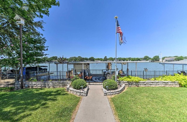 Lakefront Granbury Home, Boat Dock On-Site!