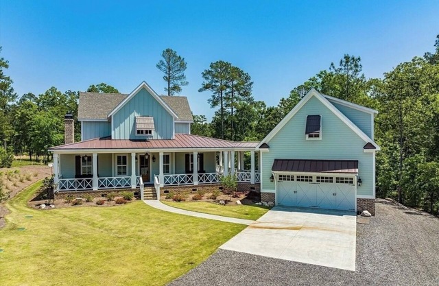 Lakefront home sleeps 16 only 35 miles to Masters