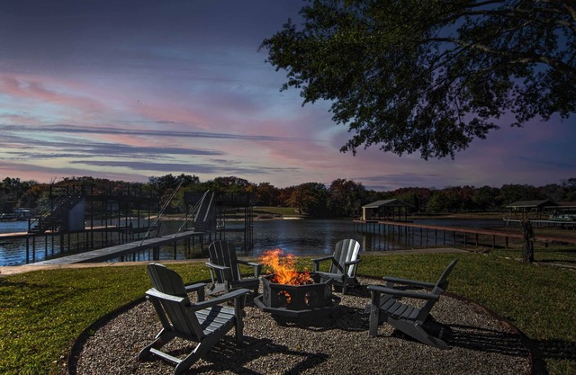 Lakefront Home w/ Dock in Mabank: Near Golfing!