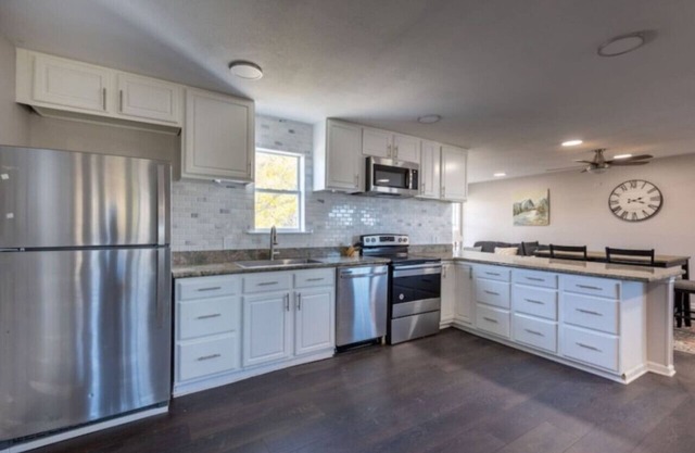 Lakefront Home w/Lake Views & Pond Access