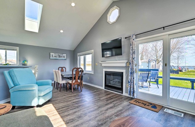 Lakefront Home w/ A/C & Huge Deck!