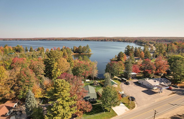 Lakefront Kalkaska Cottage w/ Fire Pit!
