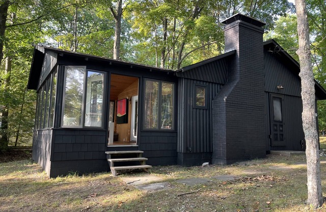 Lakefront Log Cabin with Contemporary touches