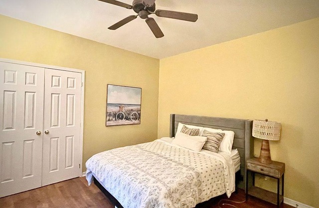 Lakefront Luxury Cottage on South Gibson Lake