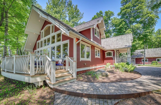 Lakefront Michigan Retreat w/ Private Dock