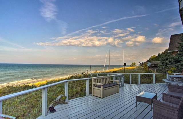 Lakefront Montague Cottage with Deck and Beach!