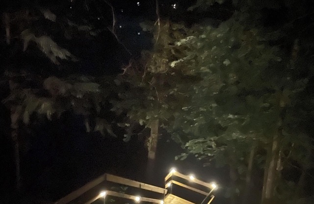 Lakefront Muskoka 3 Bedroom Cottage with Breathtaking View