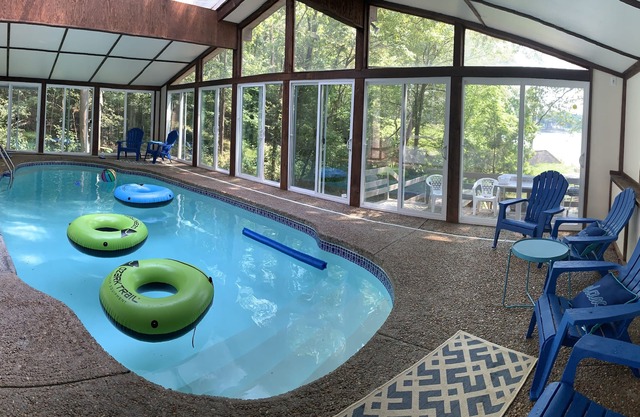 Lakefront property with private heated indoor pool and hot tub!