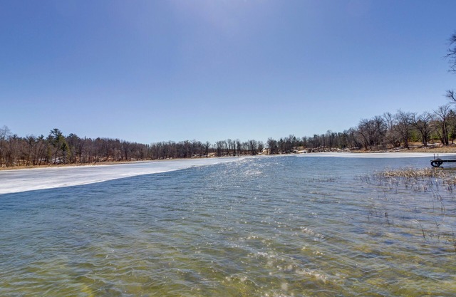 Lakefront Park Rapids Cabin w/ Resort Amenities!