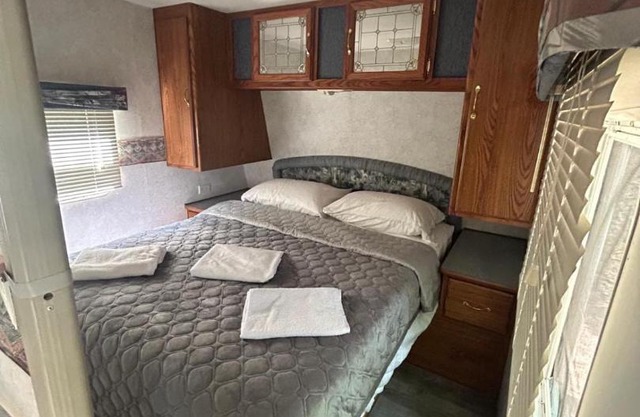Lakefront RV Cottage in Parry Sound #10