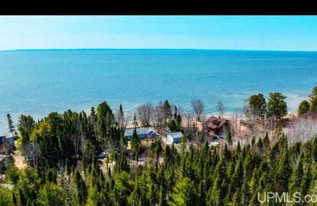 Lakefront Serenity