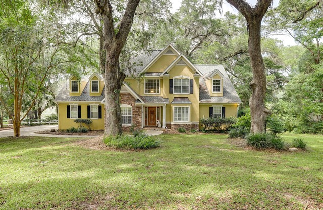 Lakefront Tallahassee Vacation Home w/ Gas Grill!